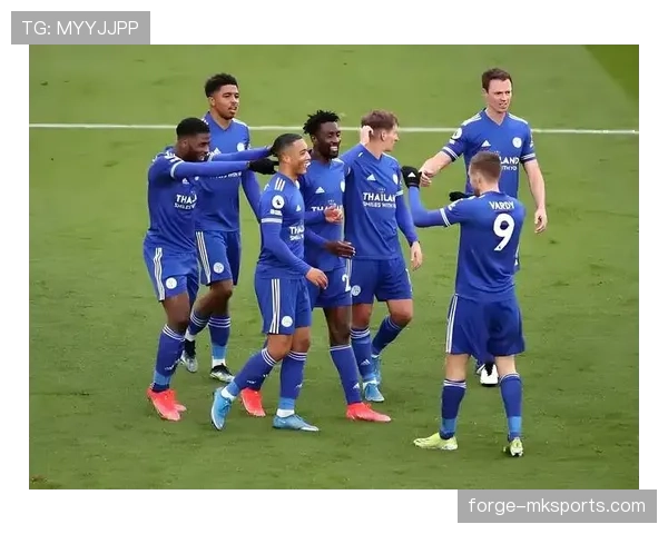 莱切防守战术引发关注,球队稳居积分榜中游展现坚固防线表现 莱切防守战术引发关注,球队稳居积分榜中游展现坚固防线表现