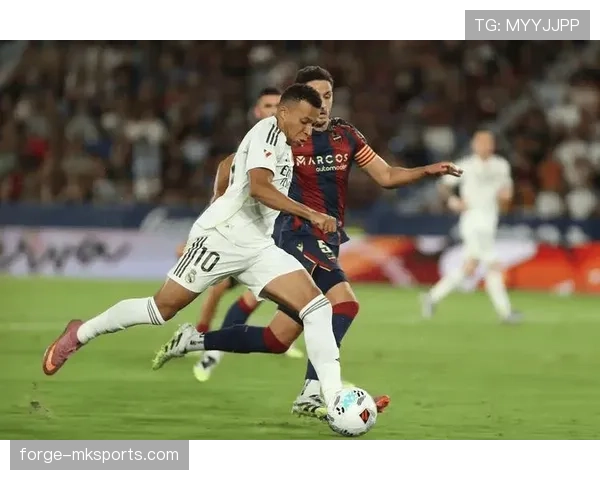 莱万特球员状态回暖,精彩表现助球队持续提升联赛排名 莱万特球员状态回暖,精彩表现助球队持续提升联赛排名