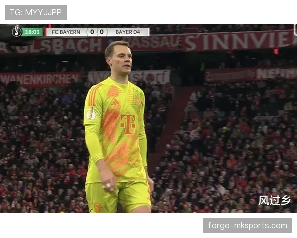 诺伊尔传球选择展现稳健组织能力，持续提升后场发起效率